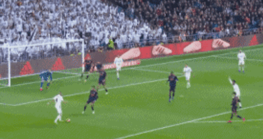 贝纳蒂亚：除了德布劳内，夏窗我们还联系过韦斯利-福法纳（贝纳蒂亚：今夏除德布劳内外，我们也与韦斯利-福法纳接触过）