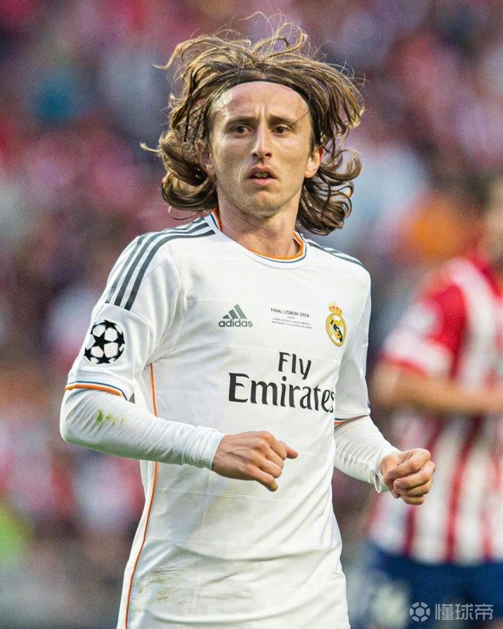 港队迎亚洲杯出线生死战，比赛将免费直播+四家商场直播（港足冲击亚洲杯出线生死战：赛事免费直播，四大商场同步放映）