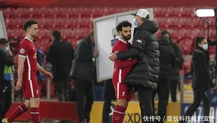 比肩大O！康宁汉姆成为第二位连赢6场&至少25分10助攻的球员（追平大O神迹！康宁汉姆成史上第二人：连胜6场且至少25分10助攻）