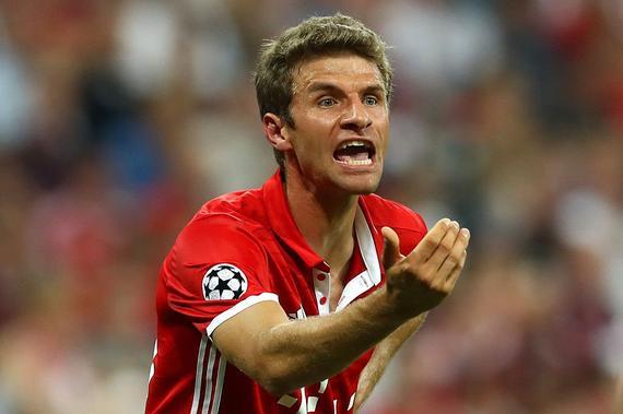 杭州女足举行环西湖徒步活动，全程八公里（杭州女足开展西湖环湖8公里徒步活动）