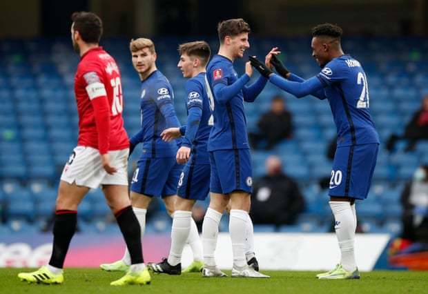 NBA球员伤病名单更新及球队影响（NBA伤病动态更新与各队影响解析）